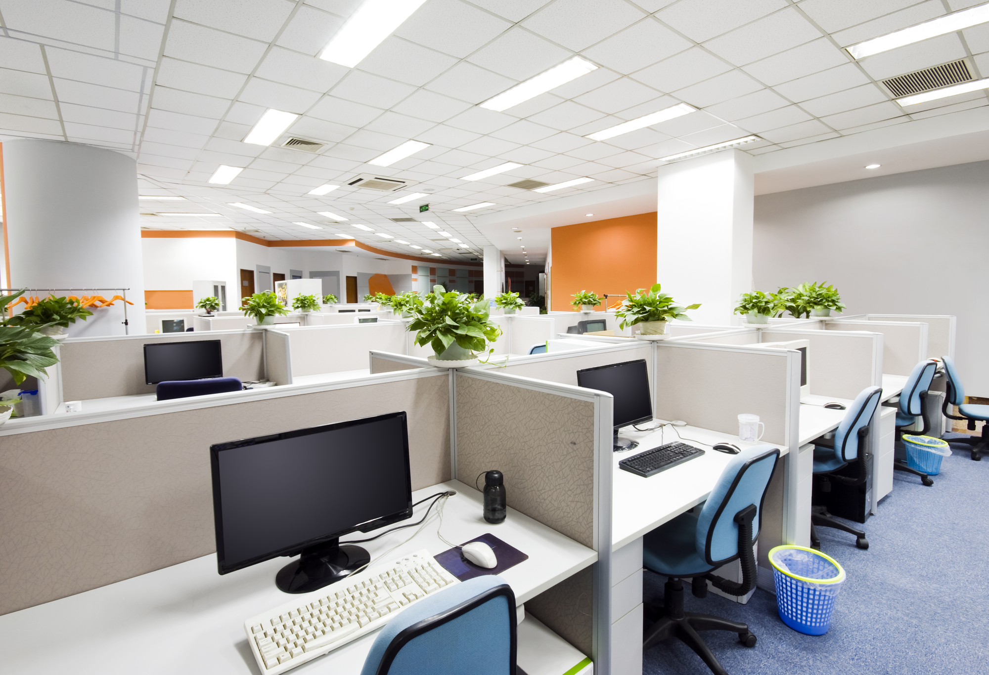 How to Save Money by Renting Furnished Office Space - Execu-Suites